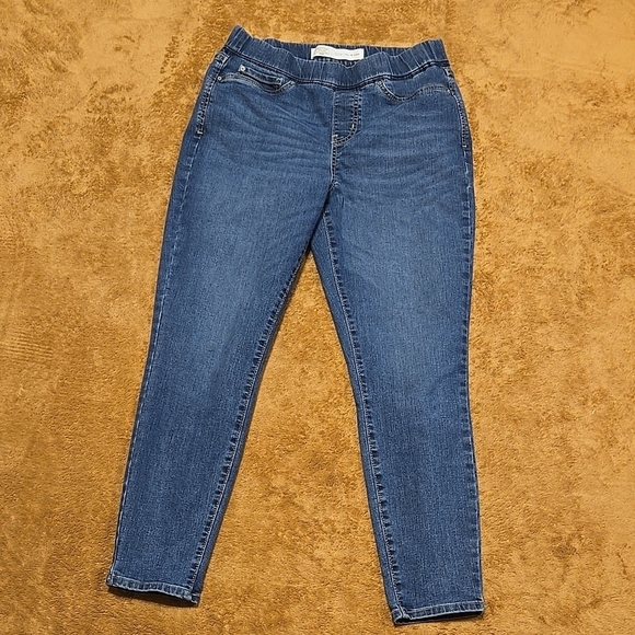 Levi's Blue Pull-On Skinny Jeans 8S 29 x 28 - Picture 1 of 6